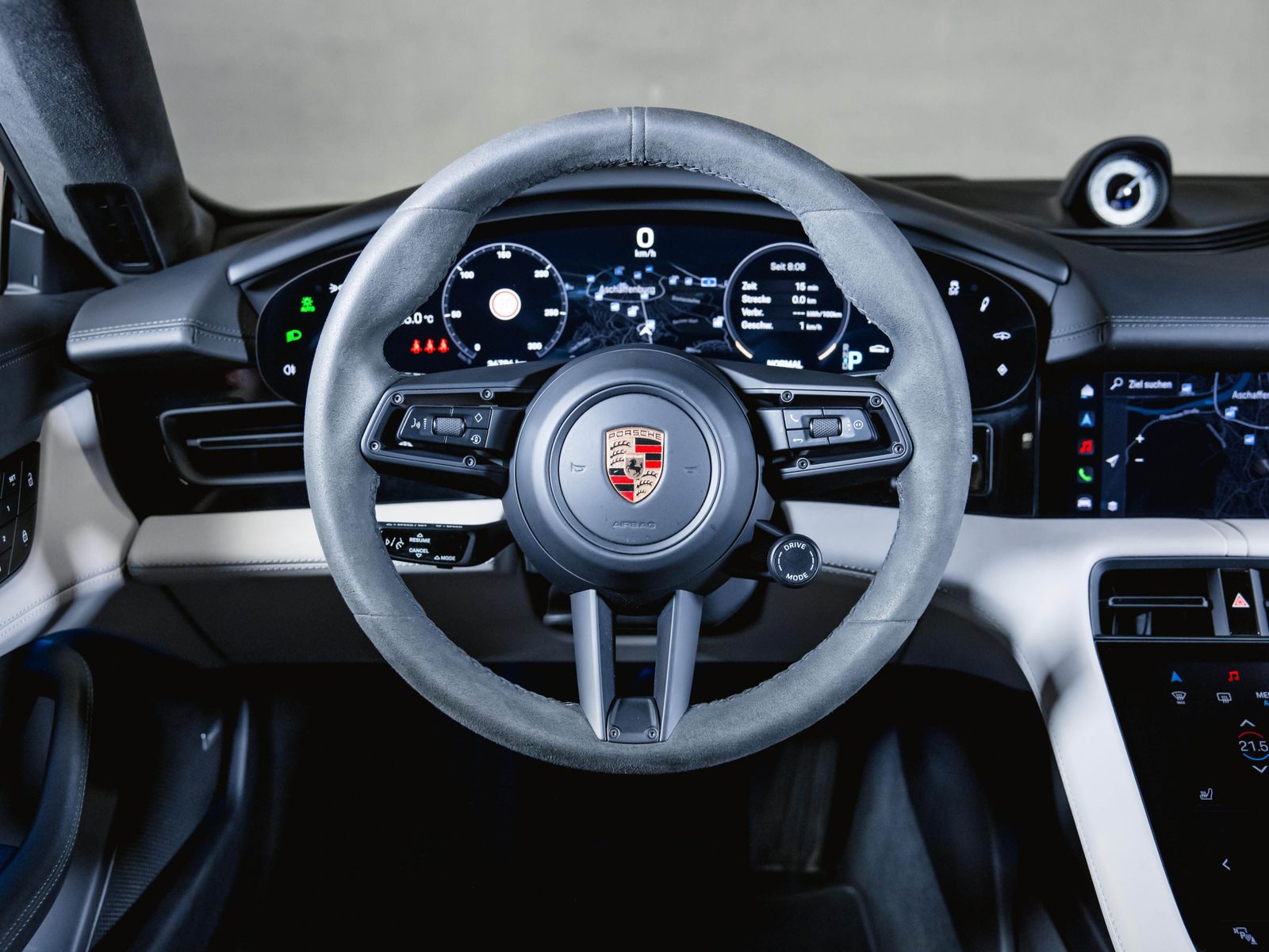 Porsche Taycan 4S Head-Up Hinterachslenkung Panoramadach foto 17