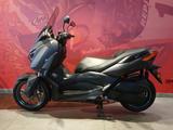 Yamaha X-Max 300 - YAMAHA ROLLER X MAX