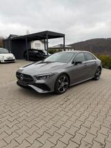 Mercedes-Benz A 200 DCT - Limousine