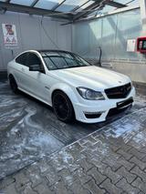 Mercedes-Benz C 63 AMG Coupé Autom. AMG - Mercedes-Benz C 63 AMG Gebrauchtwagen in München