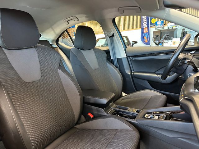 Skoda Octavia Lim. *LED*NAVI*AHK*Standh*