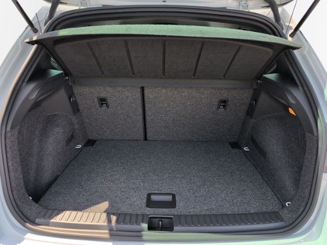 Arona 1.0 TSI FR LED+KAMERA+NAVI.+ACC+SIHZ+KLIMA