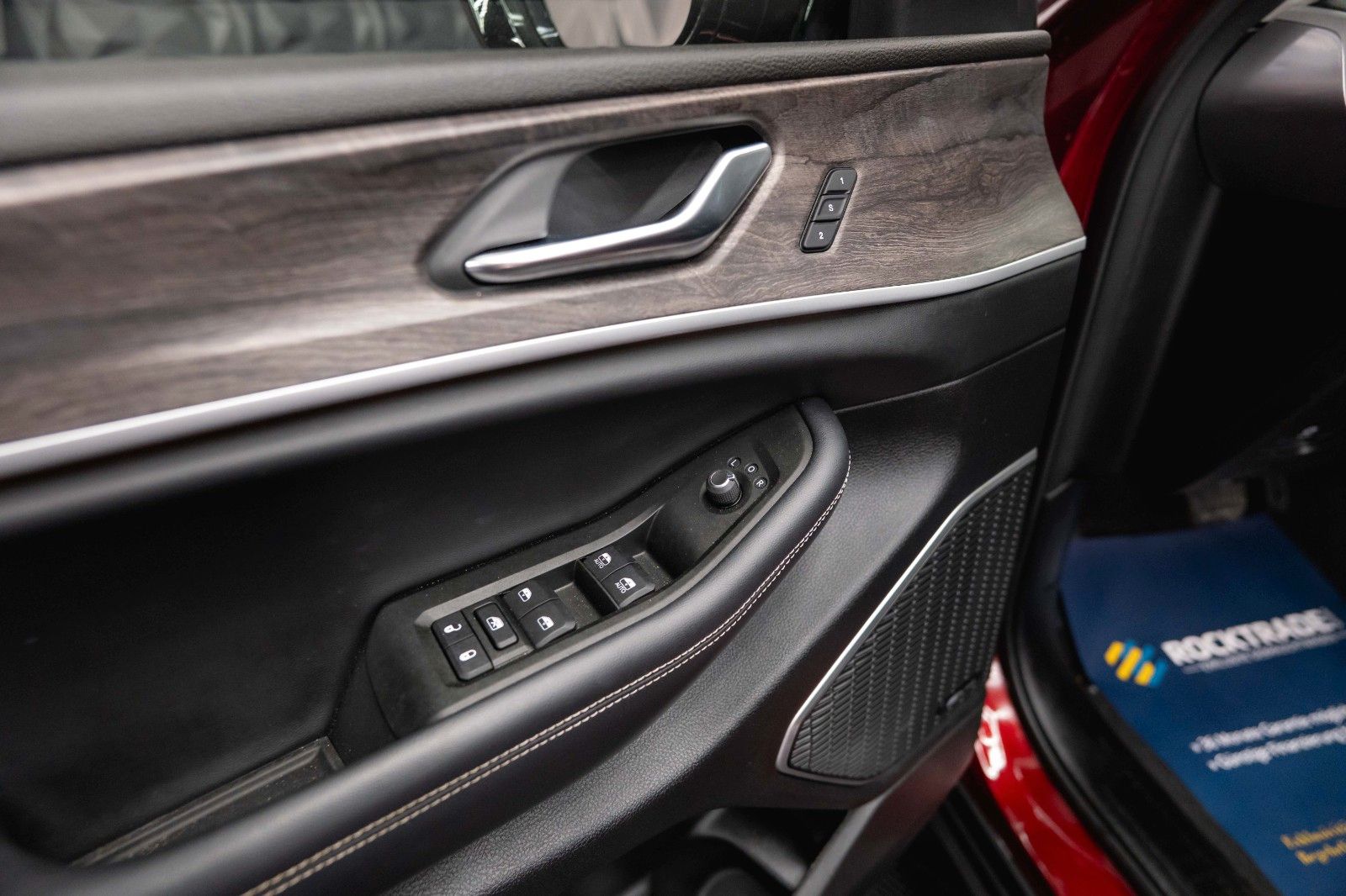 Fahrzeugabbildung Jeep Grand Cherokee 3.6 4x4 LIMITED L Modell 2022 19%