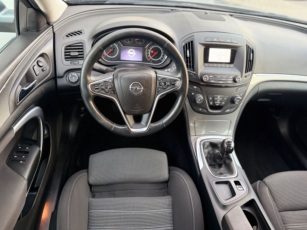 OPEL Insignia – Bild 11 von 14