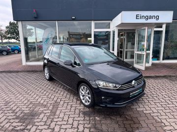 Volkswagen Golf - 1