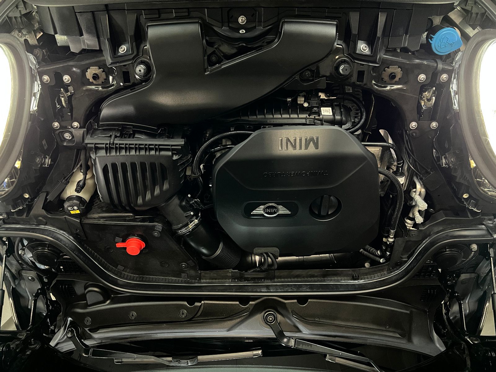 Fahrzeugabbildung MINI Cooper CABRIO AUTOMATIK NAVI LED LEDER CHESTER