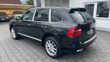 Porsche Cayenne - 7