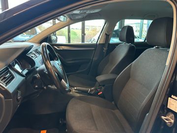 Skoda Octavia Combi Soleil *ACC*NAVI*PDC*SZHZ*APPLE*
