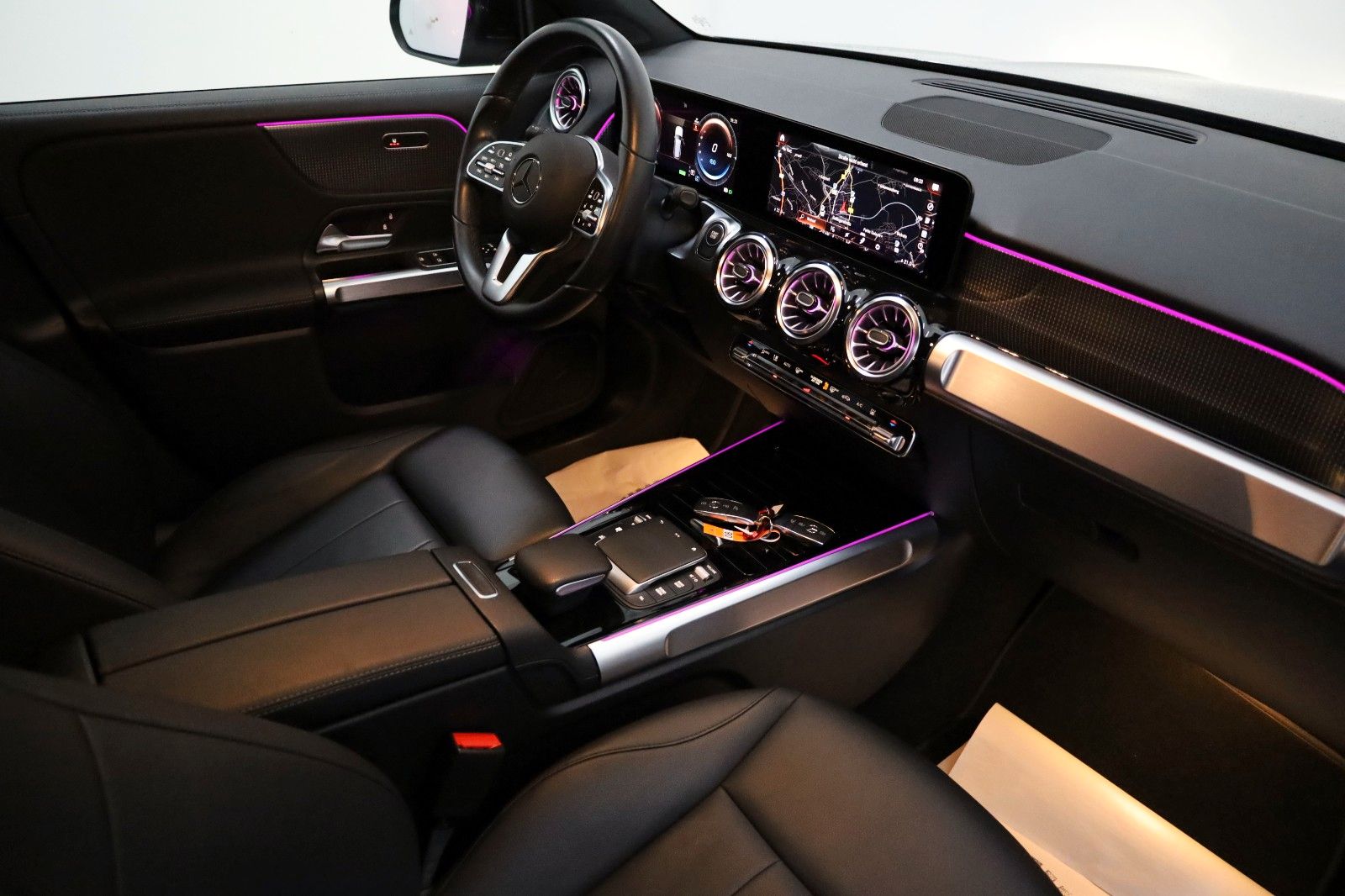 Fahrzeugabbildung Mercedes-Benz EQB 250 Progressive,Leder,Navi,LED,SH,Kamera +WR