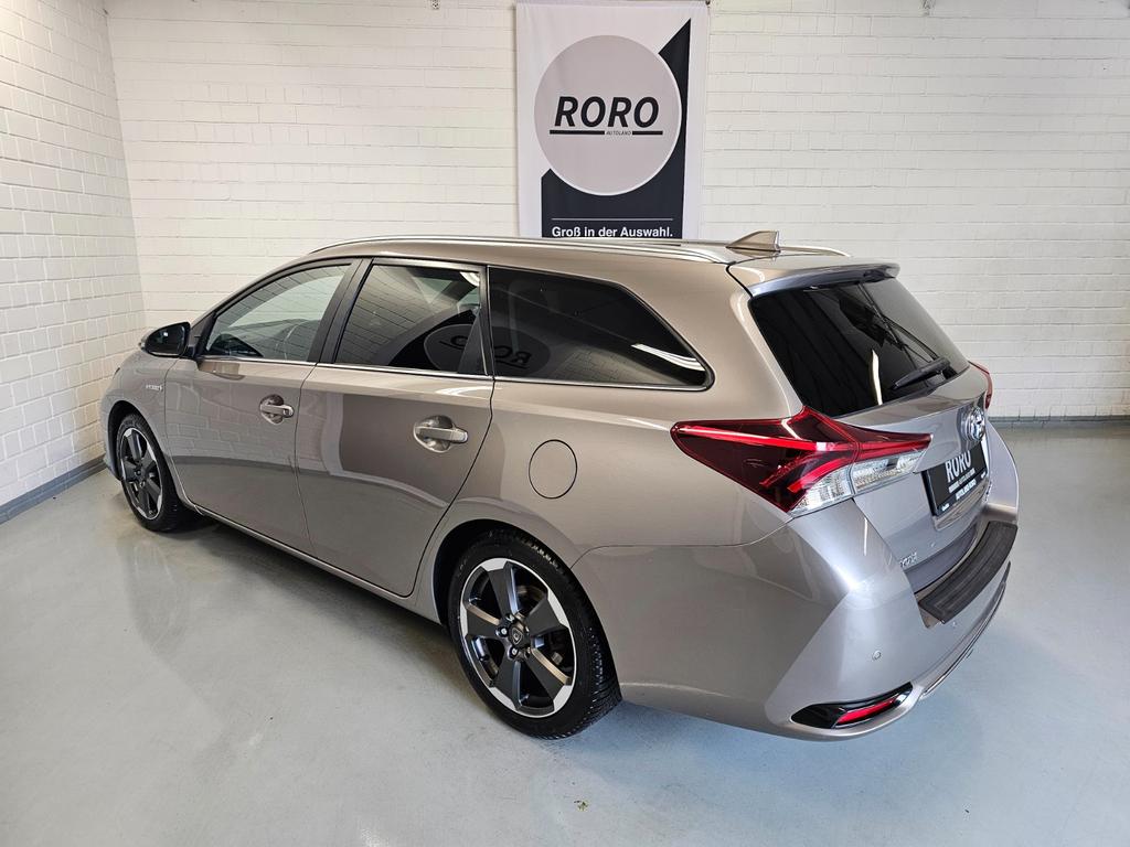 Toyota Auris Touring Sports
