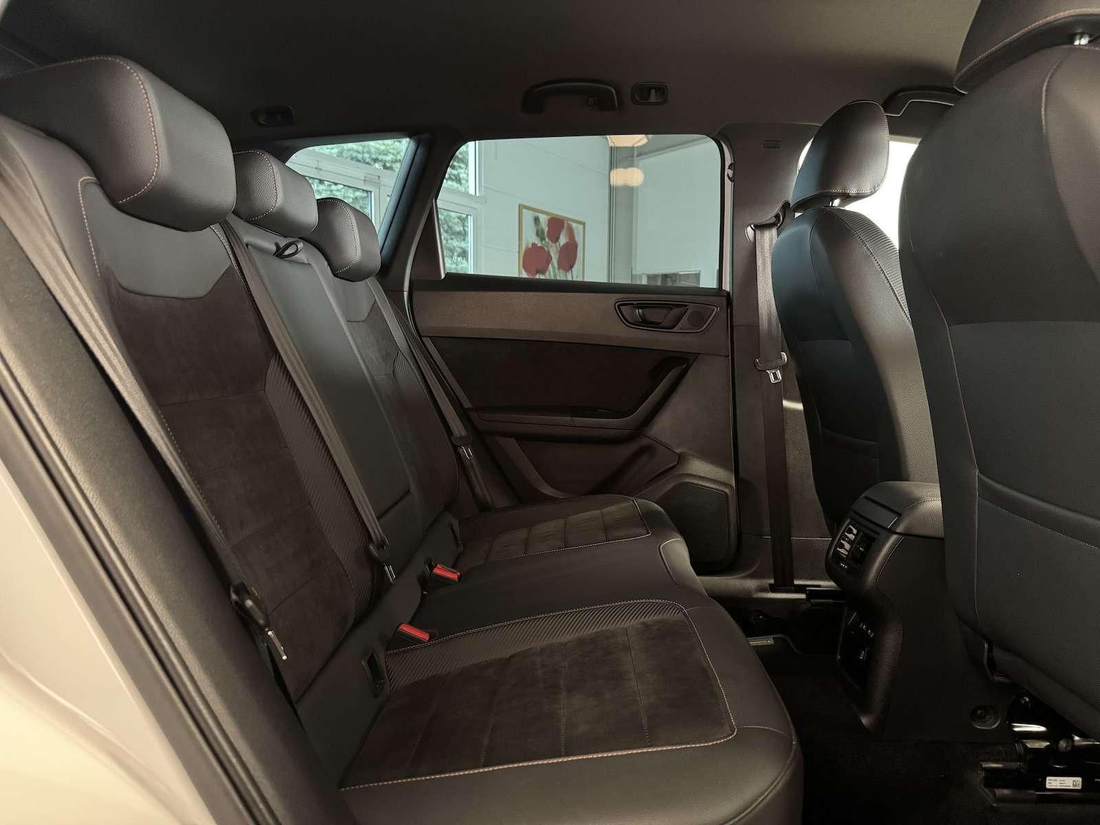 Fahrzeugabbildung CUPRA Ateca 4Drive /LED/Navi/Beats/Spur/360°/Ahk 22...