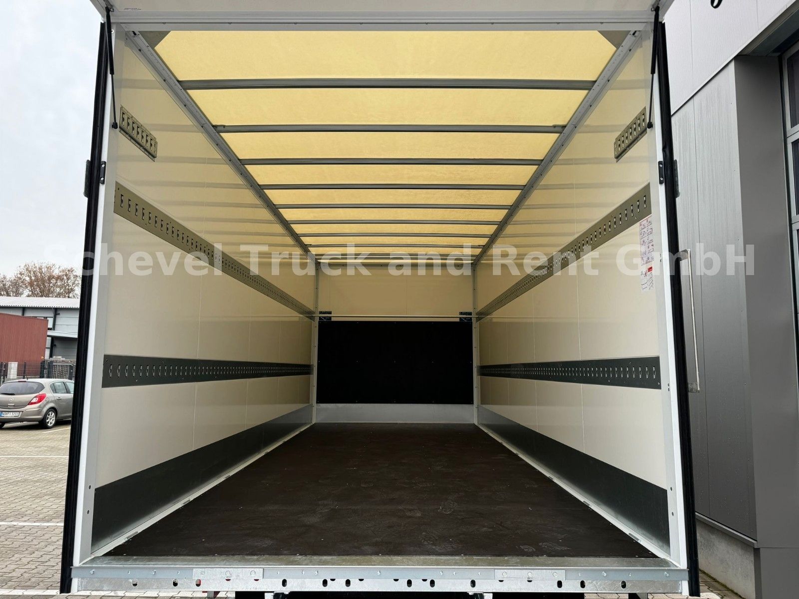 Fahrzeugabbildung MAN TGL 7.190 Koffer mit DHOLLANDIA LBW