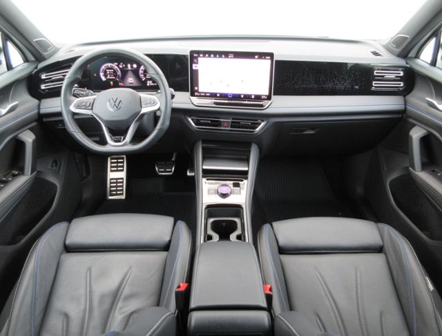 Tiguan 2.0 TDI 193 PS 4M DSG R-Line VOLL/BLACK-S