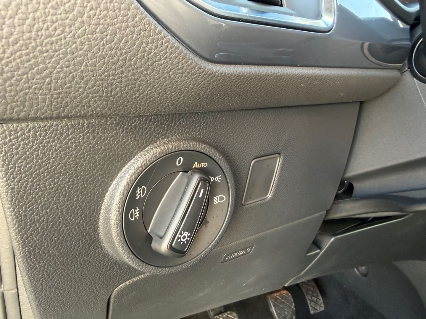 Fahrzeugabbildung SEAT Ateca Style Digitales Cockpit LED Navi AHK RFK D