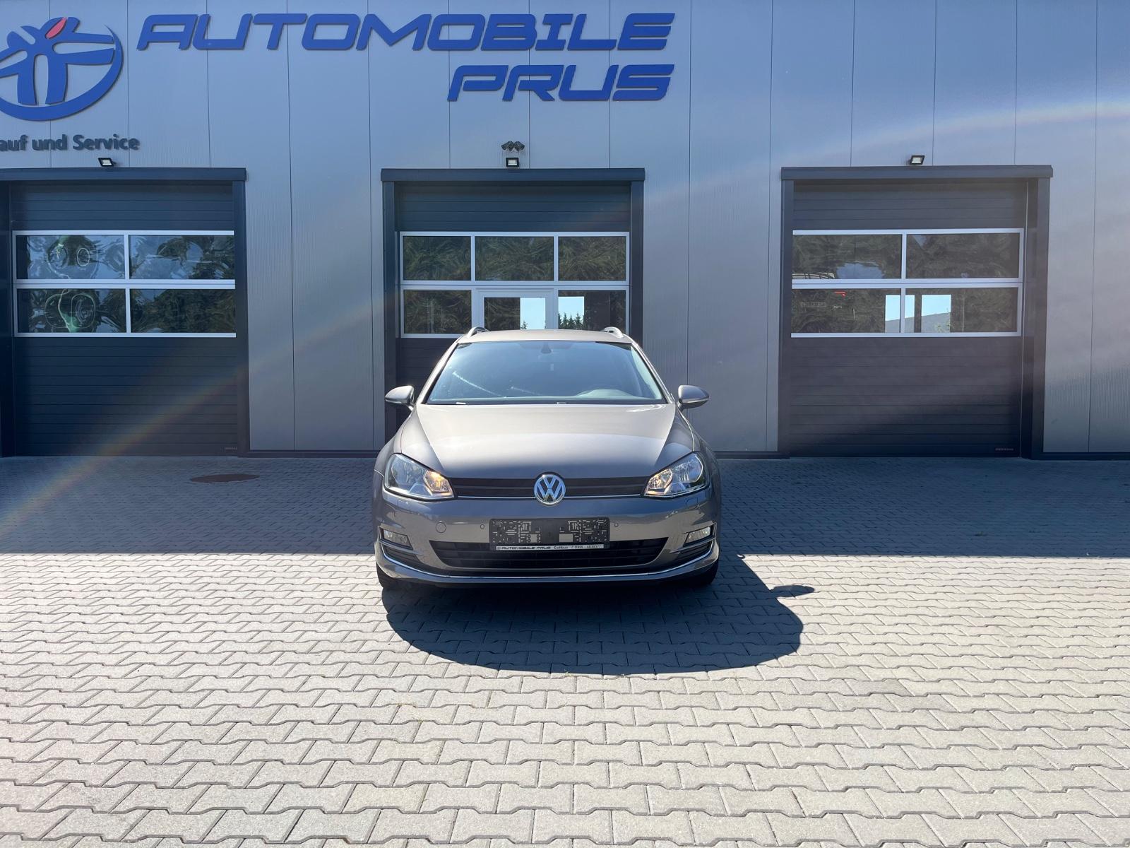 Volkswagen Golf VII Variant Lounge BMT
