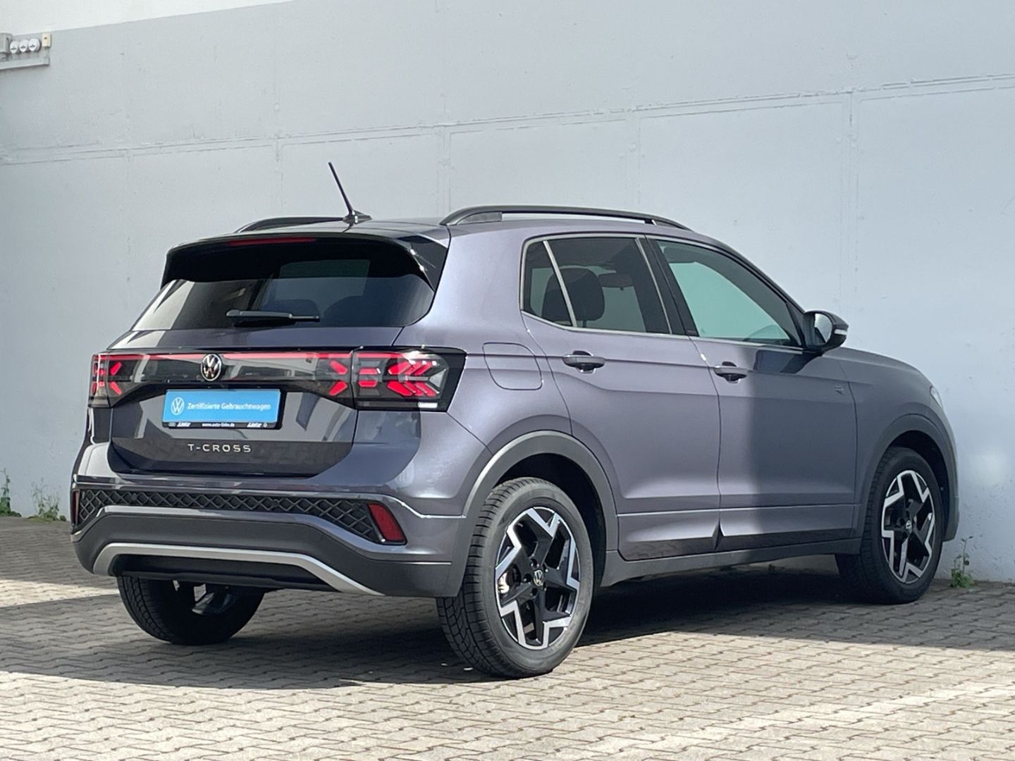T-Cross 1.5 TSI DSG R-Line AHK/Kamera/Navi/App-C
