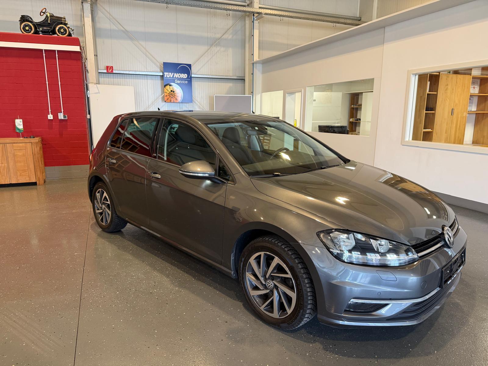 Volkswagen Golf VII Lim. Sound/Navi/Climatronic/Sitzheizung