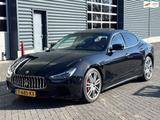 Maserati Ghibli 3.0 S Q4, V6, apple carplay, Memory seat - Maserati Ghibli: Schwarz