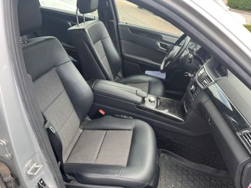 Mercedes E 300 - 11
