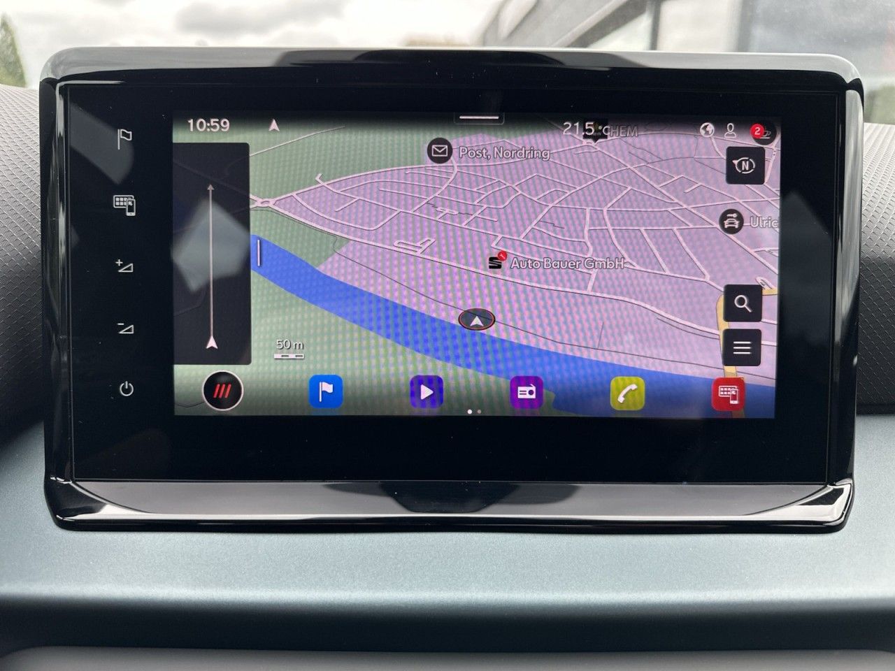 Fahrzeugabbildung SEAT Arona Xperience 1.0TSI 110 PS DSG-Navi*Cam* - mit KI generiert/bearbeitet