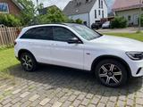 Mercedes-Benz GLC 300 e 4MATIC Autom. - PANO, AHK, Burmester - Mercedes-Benz GLC 300