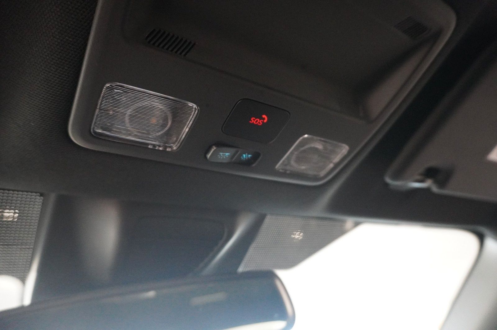 Fahrzeugabbildung Ford Focus Lim. ST 2.3 ECOBOOST NAVI/LED/SH/SPORT/B&O