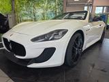 Maserati GranCabrio 4.7 V8 MC Stradale Automatik  - Maserati GranCabrio: Von Privat