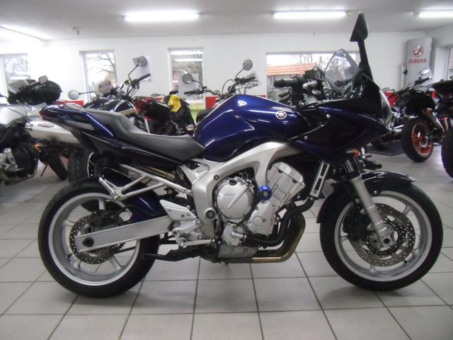 Yamaha FZ-6 Fazer wenig Km.