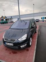 Ford Galaxy 2.2 - Ford Galaxy mit Diesel-Antrieb: Kombi, 2.2