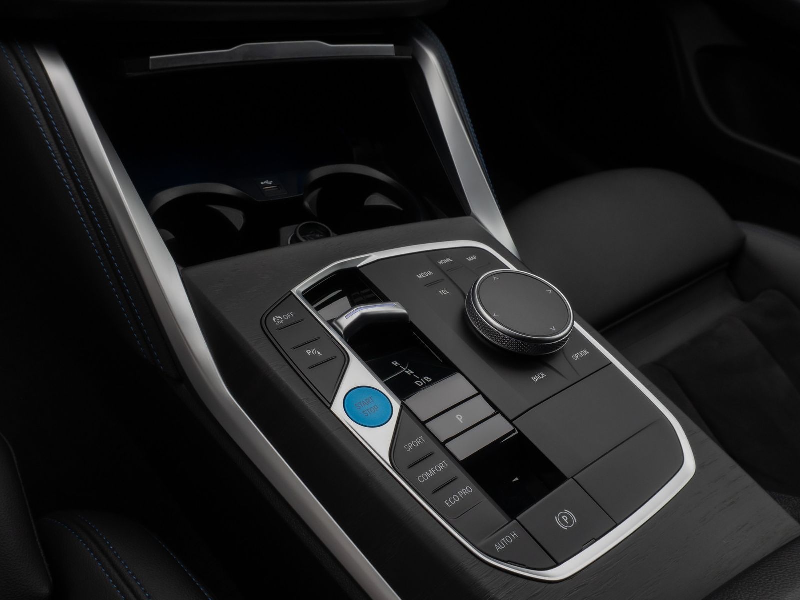 Fahrzeugabbildung BMW i4 eD40 M Sport Kamera DAB H/K Komfort 18Zoll