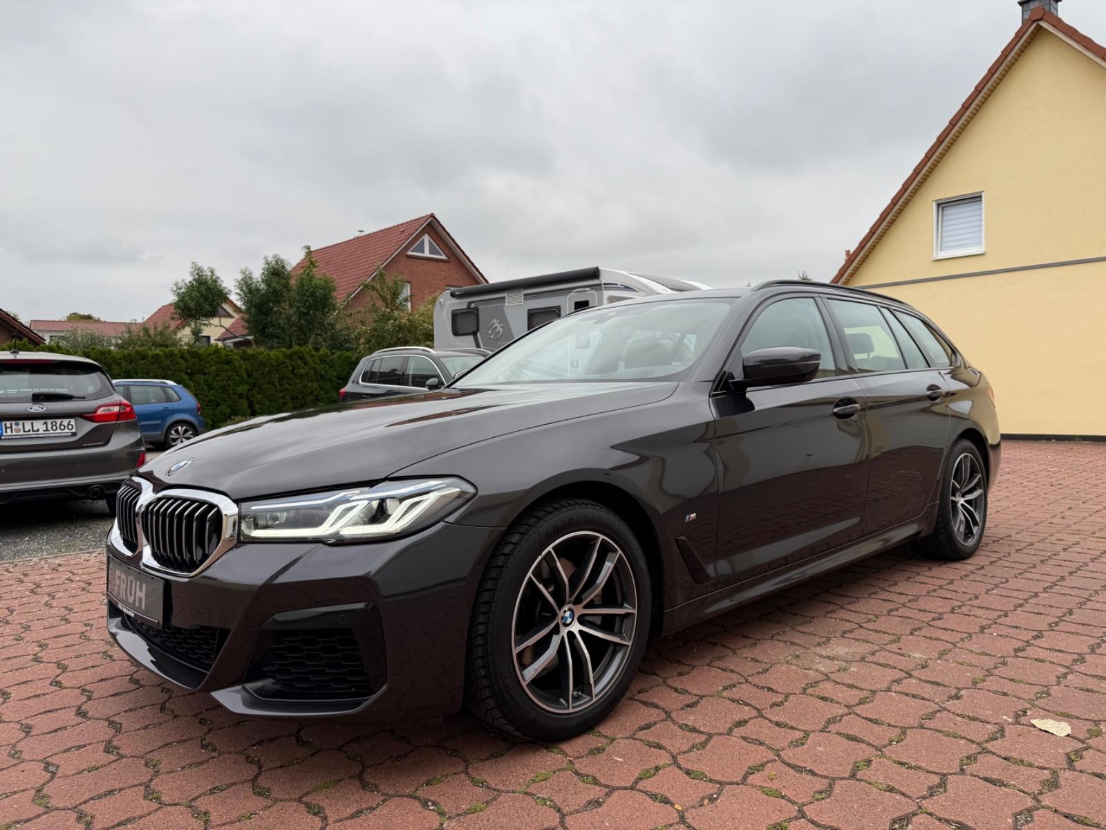 BMW 520d M-Sport Laser IAL 360° SITZBEL Pano HuD Key