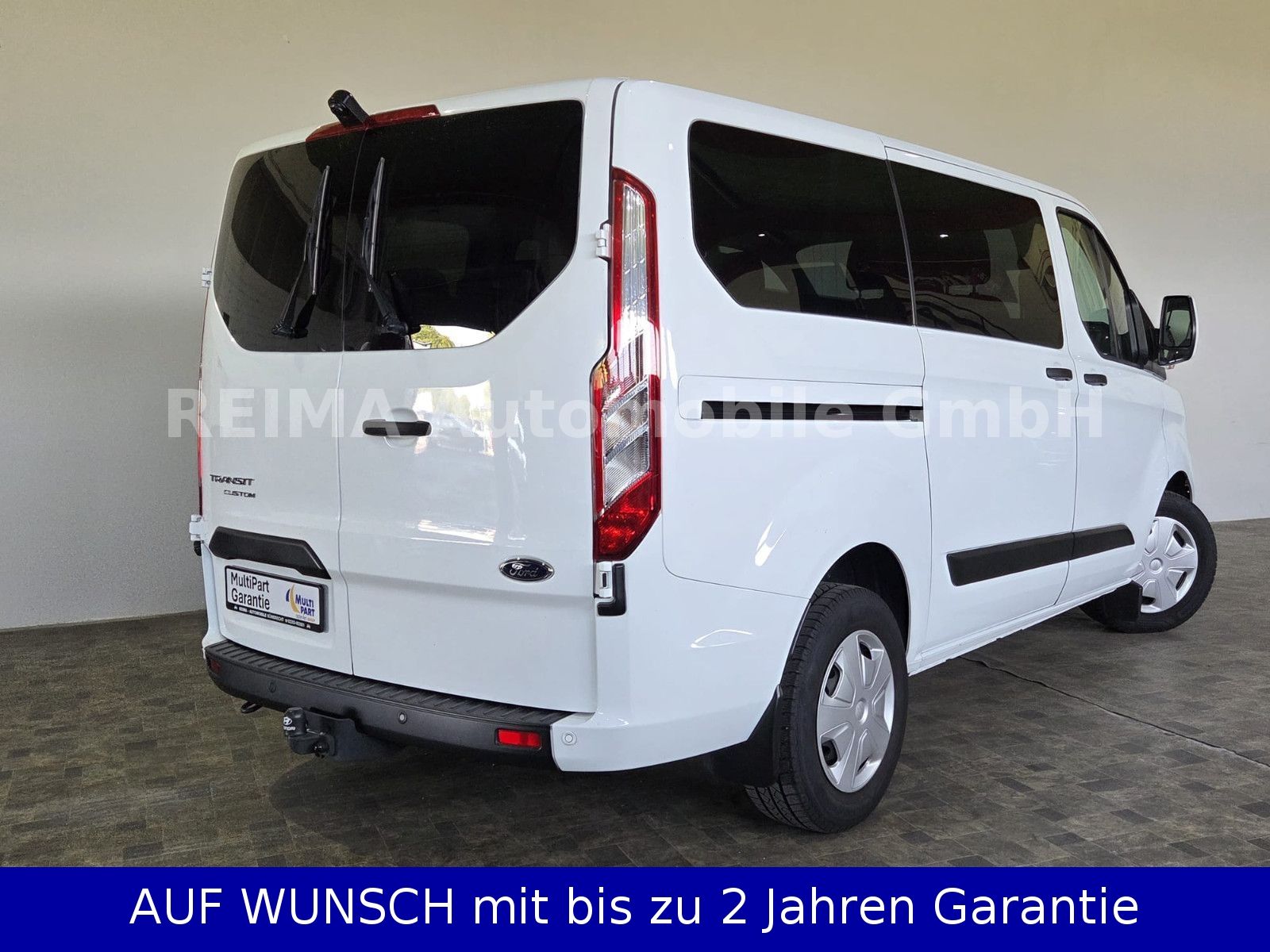 Fahrzeugabbildung Ford Transit Custom 2,0 TDi Kombi 9 Sitzer, Kamera