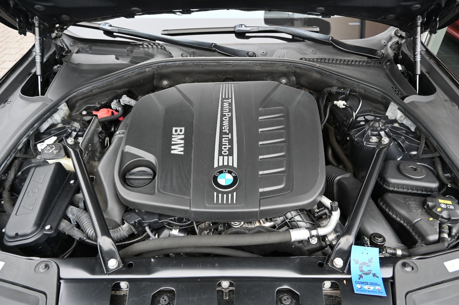 Fahrzeugabbildung BMW 535d xDr Touring Luxury °HUD°H/K°SITZKLIMA°STHZG