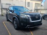 Nissan Pathfinder 3.5L V6 SV*7 Sitze *4WD*AHK - Nissan Pathfinder mit Benzin-Antrieb