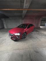 Opel Insignia GSi 2.0 Turbo AWD 230HP 2021 - Opel Insignia Gsi mit Benzin-Antrieb