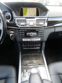 Mercedes E 220 - 10