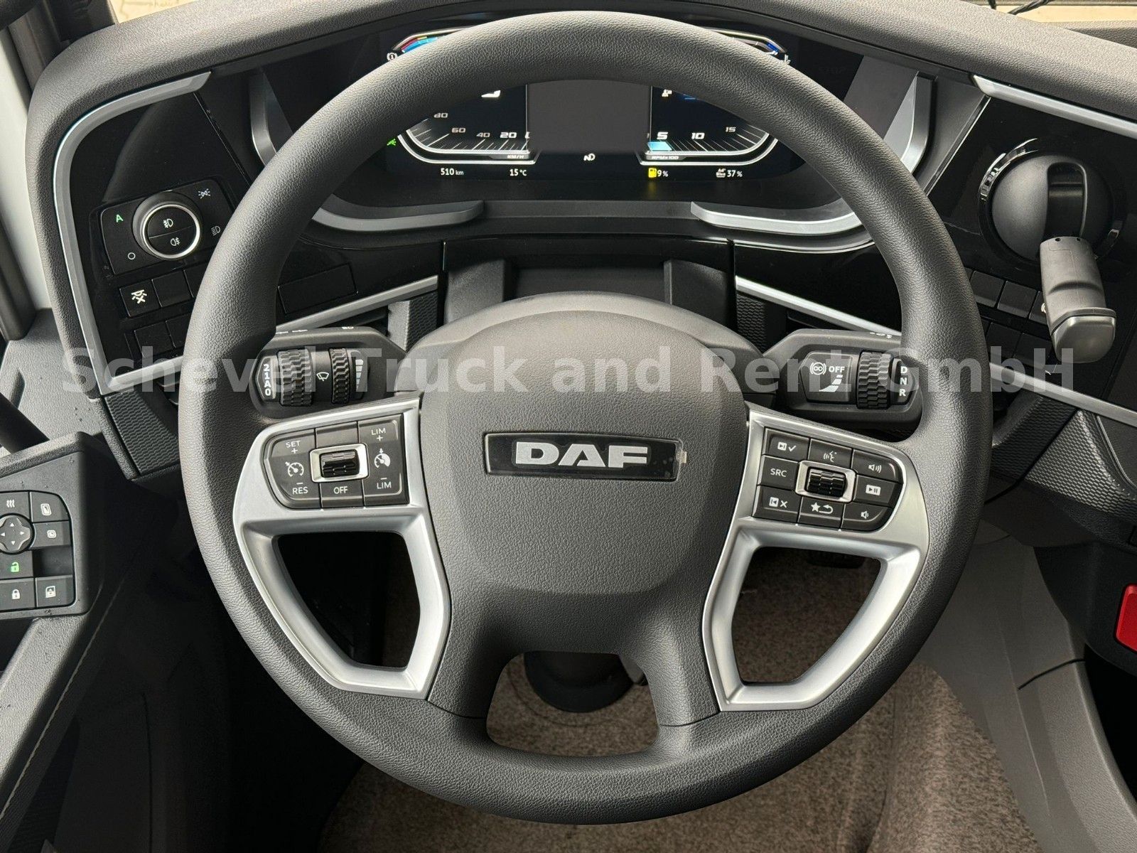 Fahrzeugabbildung DAF XF 480 4x2  Pritsche/Plane + LBW Dhollandia