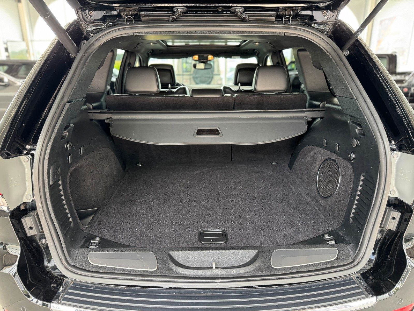 Fahrzeugabbildung Jeep Grand Cherokee 3.0 CRD Limited AHK