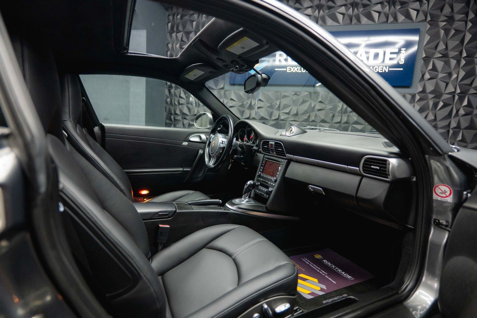 Fahrzeugabbildung Porsche 997.2 911 Carrera S Coupe Sport Chrono+ Bi-Xenon