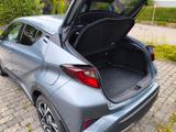 Toyota C-HR 2.0-l-VVTi Hybrid Team Deutschland + Navi - Toyota C-HR in Braunschweig