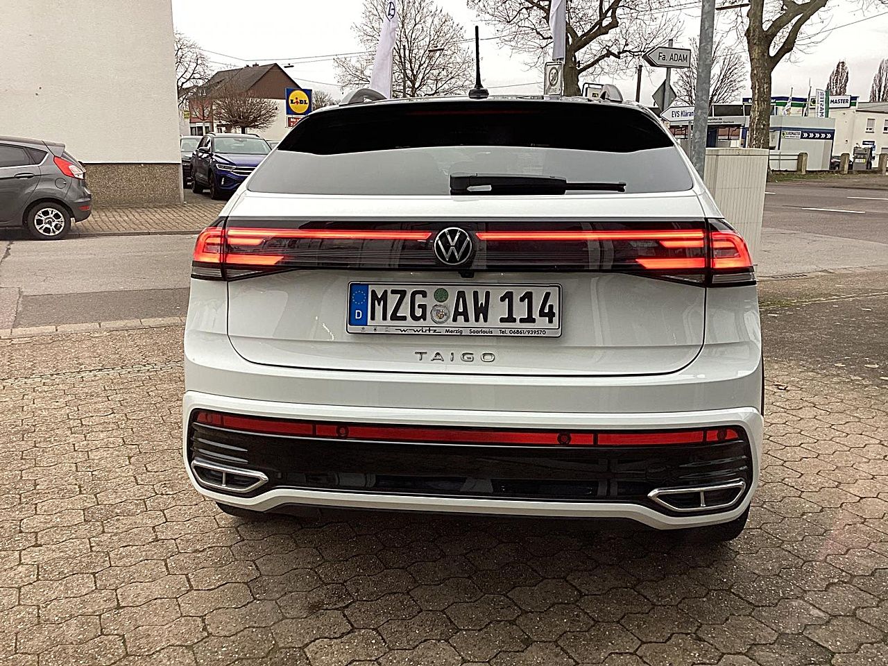 Fahrzeugabbildung Volkswagen Taigo R-line 1.5 TSI DSG ACC LED Kamera Klima