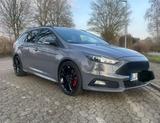 Ford Focus ST Turnier  2.0  PERFORMANCE 