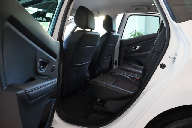 Renault Scenic IV BOSE Automatik Navi Kamera Massage AHK