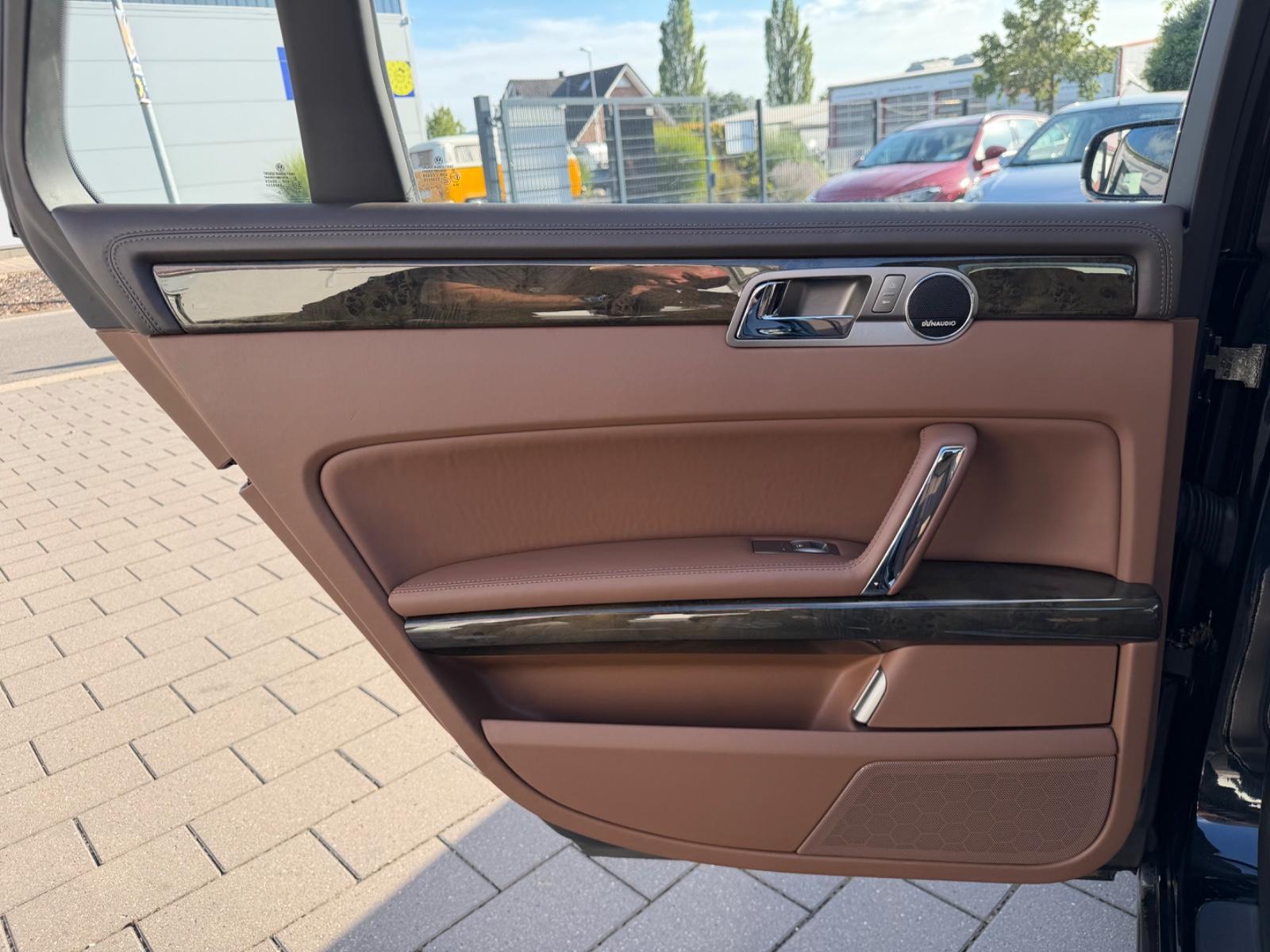 Volkswagen Phaeton 4.2 V8*EXCLUSIVE*ACC*S-DACH*STHZ*TOP*