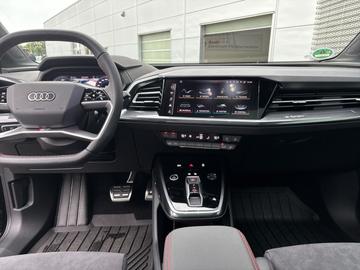 صورة مصغرة 13 لـ 2025 AUDI Q4 E-TRON
