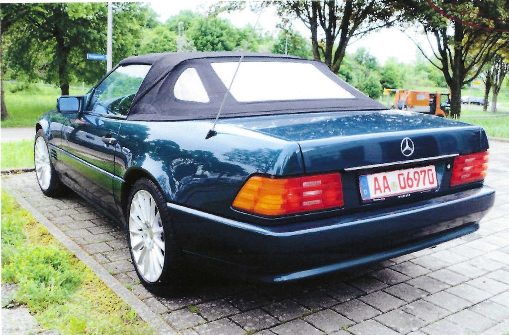 Mercedes-Benz SL 320