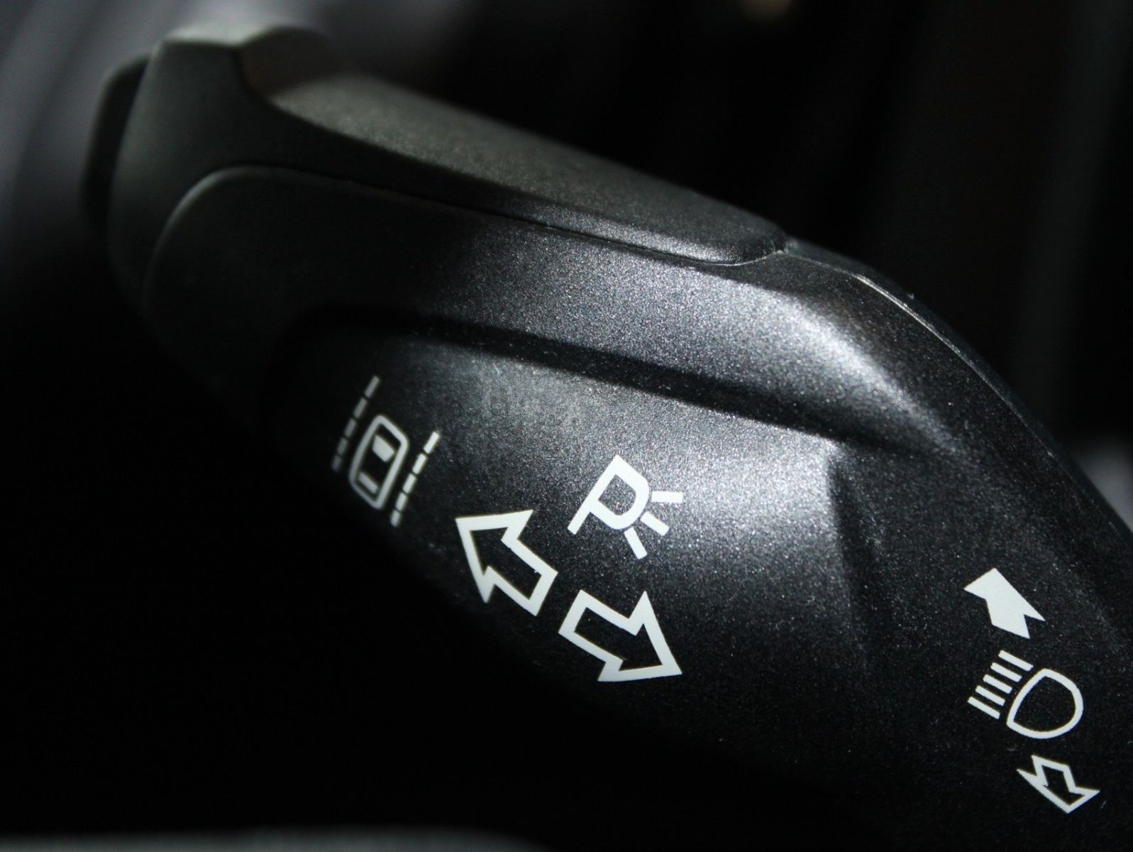 Fahrzeugabbildung Ford Transit Connect L2 Rollstuhlrampe Heckausschnitt