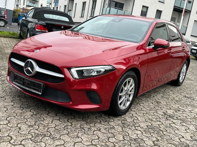 MERCEDES-BENZ A 180 A -Klasse A 180 d