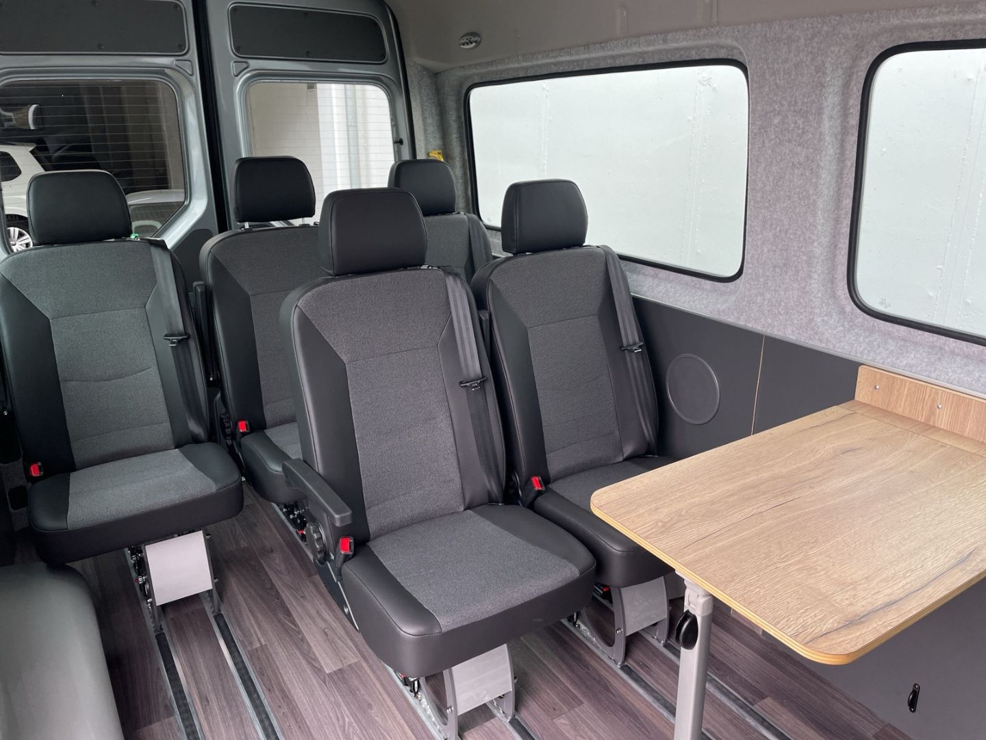 Crafter 35 2.0 TDI Autom. 9-Sitzer/LED/Standhzg/