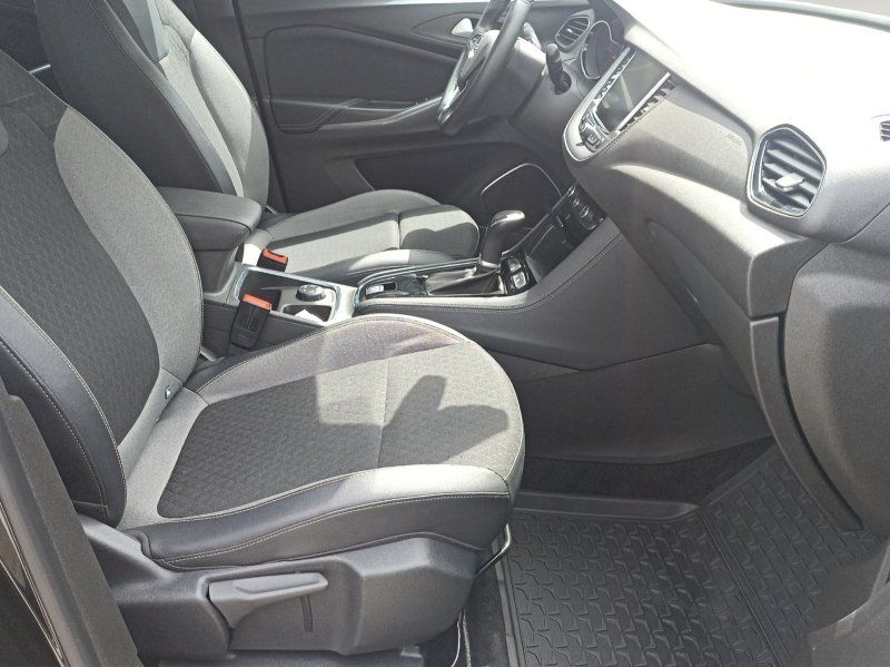 Fahrzeugabbildung Opel Grandland X 1.2 Turbo Innovation Aut.